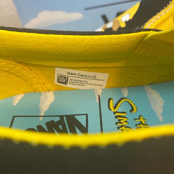 Vans - Off the Wall - Simpsons Slip-ons - M 4/W 5.5 - Picture 12 of 15